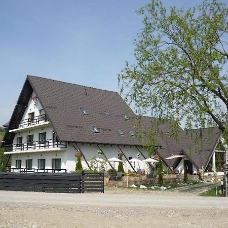 Pensiunea Passiflora Mînăstirea Humorului Exterior foto